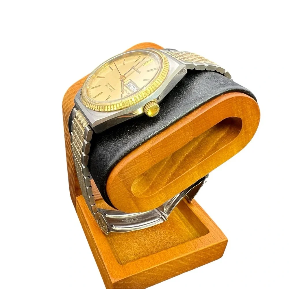 Bulova vintage 1979